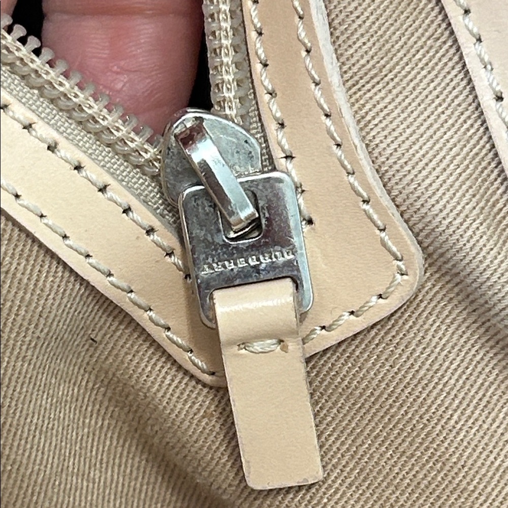 Burberry Tan Tote Bag - Picture 5 of 10